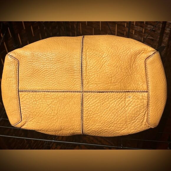Kate Spade Caramel Pebbled Leather VTG Shoulder Bag. Very clean, EUC. SEE PICS. - Picture 7 of 9